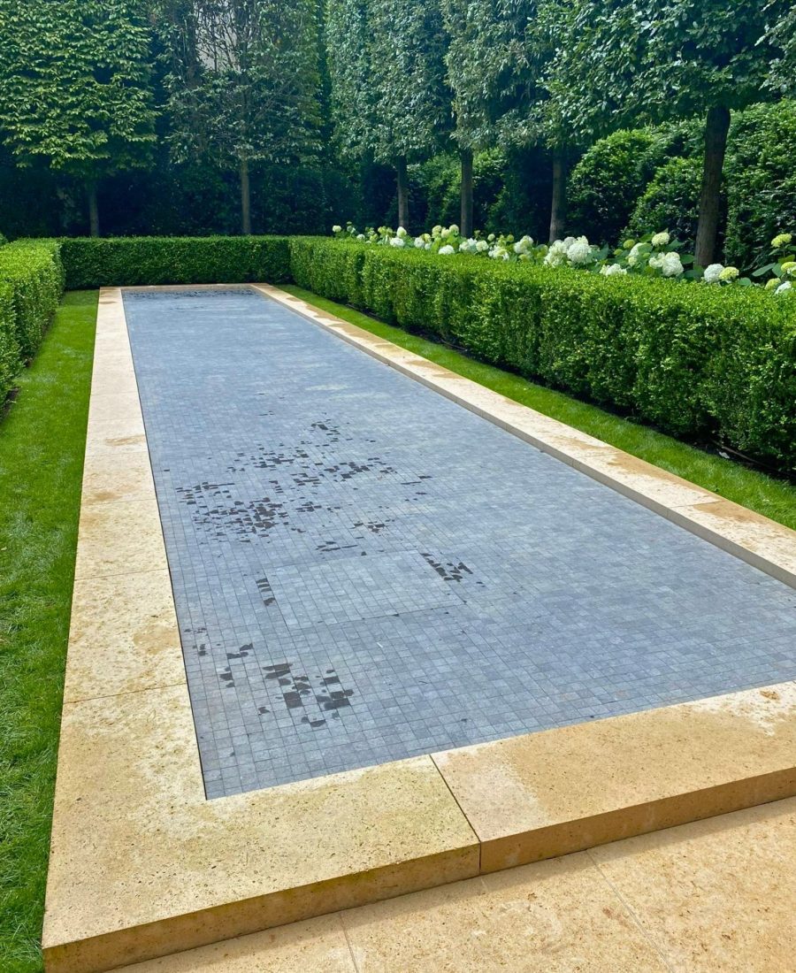 Outdoor pool Paris